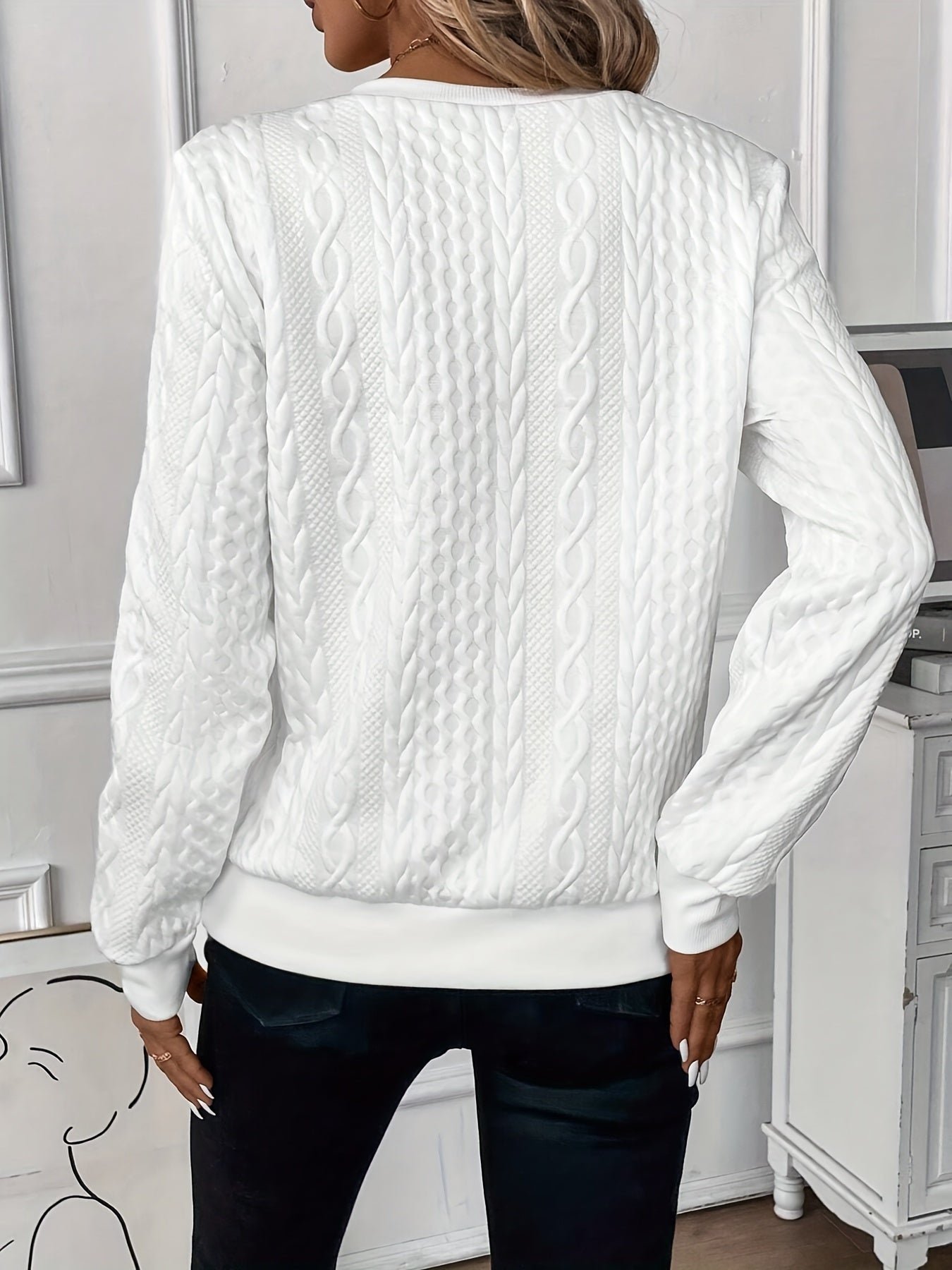 WHITE lUCIS™ | Zip Sweater