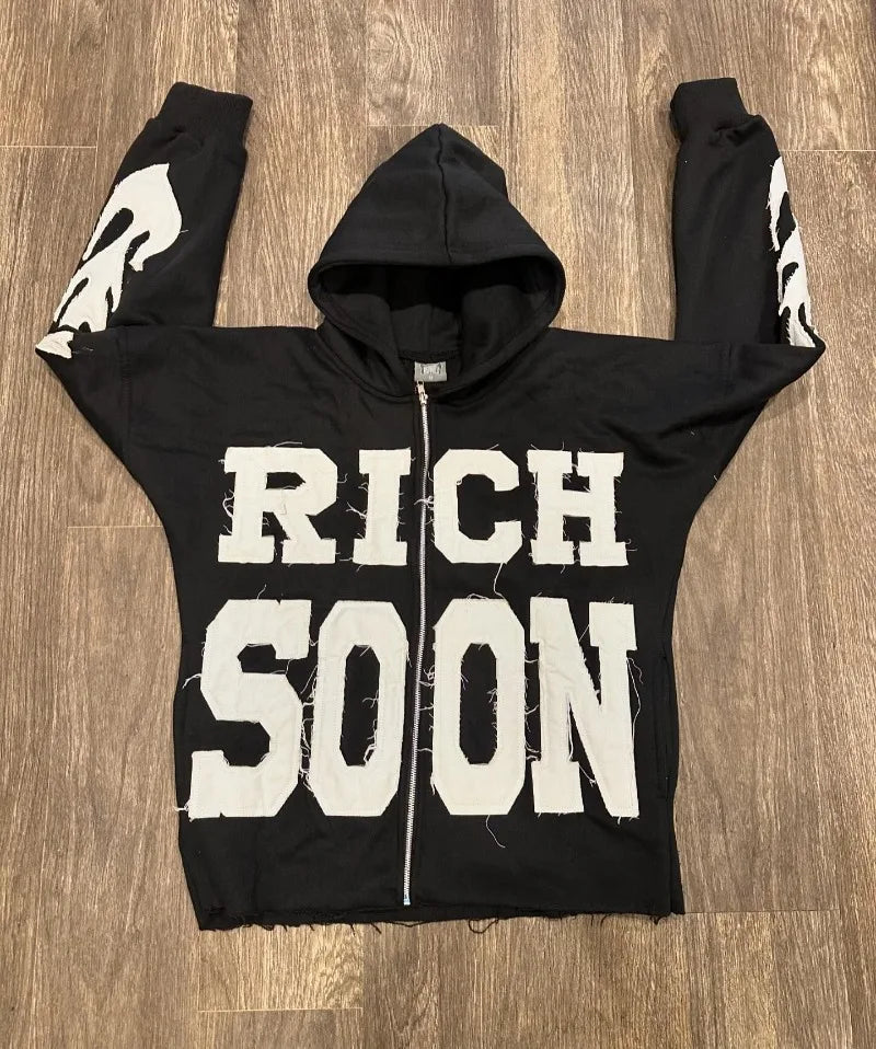 Sweat à capuche Rich Soon